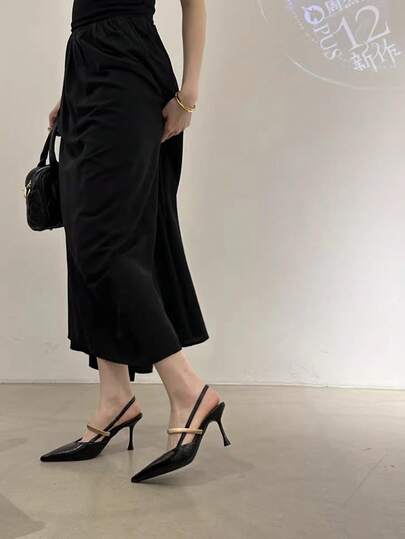 2026 Novos Saltos Altos de Couro PU de Cor Sólida para Uso Diário e Boate, Moda Sexy com Fivela e Corrente Metálica, Sandálias para Uso no Escritório para Primavera, Verão e Outono