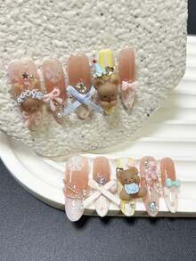 10片可爱3D咖啡熊法式美甲贴纸，甜美闪亮腮红假指甲，带雪花、珍珠、蕾丝、蝴蝶结装饰（1片果冻贴纸+1个指甲锉） - 淺粉色 - 查看 2