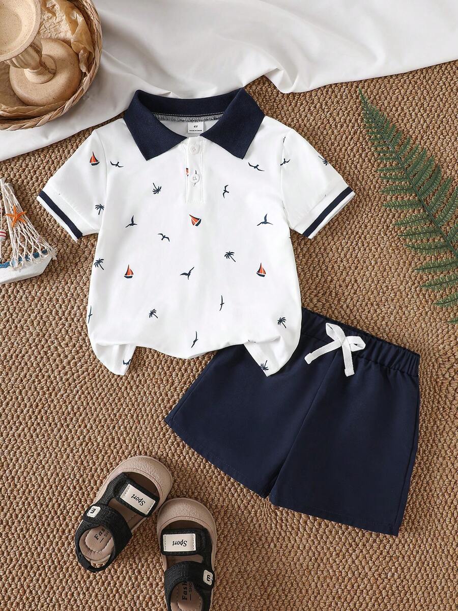 Bộ đồ hè 2 món cho bé trai, áo polo kiểu hải quân in hình thuyền buồm, cây cọ và chim hải âu ở cổ áo + quần short dây rút màu xanh hải quân, bộ quần áo trẻ em phong cách lịch lãm thường ngày. - trắng - Xem 1