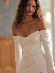 Vintage-Elegant Off-The-Shoulder Long Sleeve Pearl-Accented Satin Wedding Dress With High Side Slit & Detachable Train, Wedding Dresses For Bride, Elegant And Comfortable, Includes Plus Sizes, Bridal Gown, Formal Dresses For Women, Suitable For Wedding, Party, Vacation, Bride, Formal Occasions, Dinner Dress, Prom Dress, After-Party Dress, Homecoming Dress, Cocktail Party, Birthday Party, Celebration, Gala, Festival, Ceremony - trắng - Xem 3