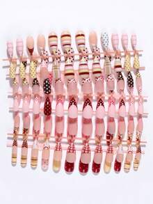 144片（6种不同款式）杏仁形美甲贴，马卡龙色、粉色、黄色、棕色，条纹和波点图案，按压式美甲贴，完美贴合。是夏季美甲的理想之选，适合女性和女孩日常工作和派对使用。 - 彩色 - 查看 4