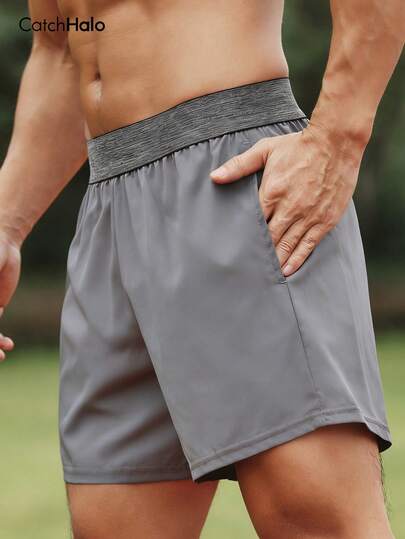 男士运动短裤，带毛巾口袋，浅灰色速干宽松健身短裤，透气跑步短裤，带侧袋，适合训练和运动