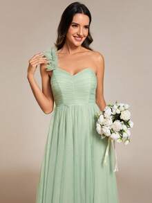 Vestido de dama de honor de tul transparente con aplicación floral, hombro descubierto, abertura alta y color verde salvia, elegante para invitados de boda - verde menta - Ver 6