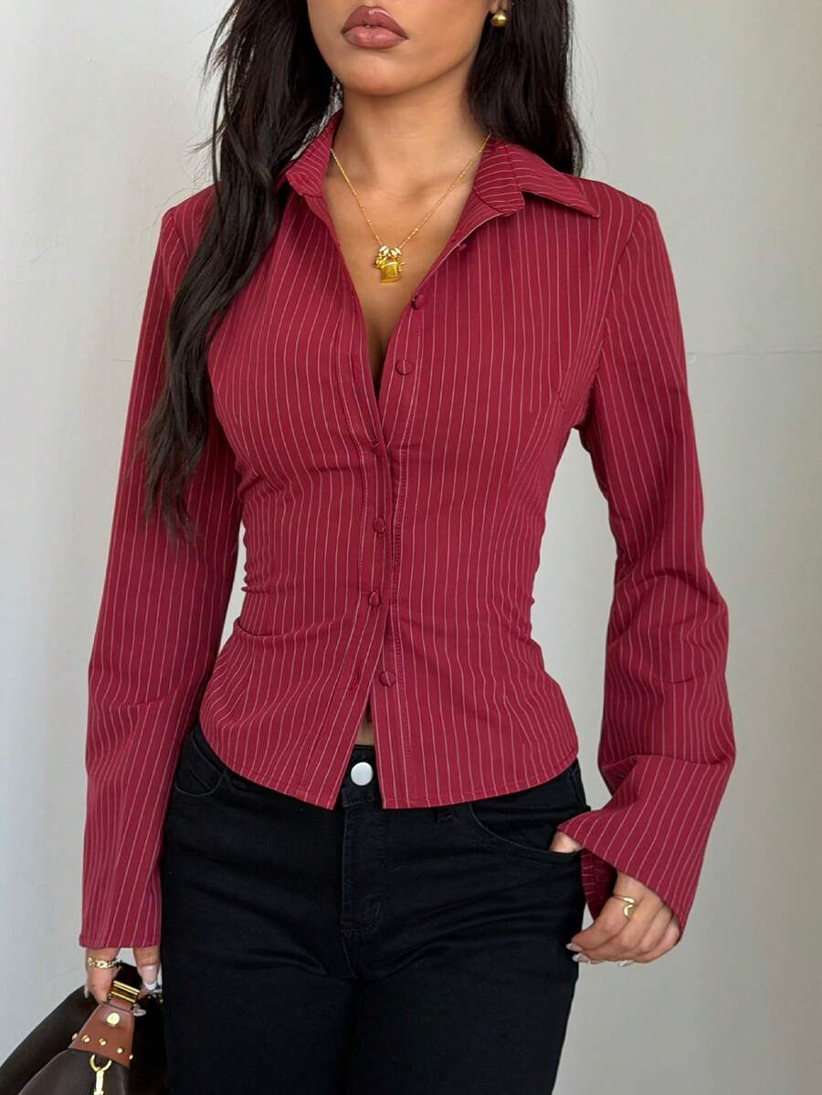 女士长袖方领梭织衬衫，常规版型上衣 - 酒紅色 - 查看 1