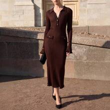 Vestido de punto con volantes de estilo francés y lujo ligero, nuevo para otoño e invierno 2025, con cuello vuelto y falda de corte ajustado a la altura de la pantorrilla. - falda corta color albaricoque - Ver 4