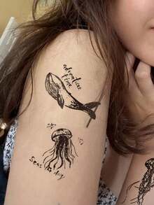 4张女士身体彩绘临时纹身贴纸，图案包括黑火烈鸟、小鸟、蝴蝶、鹿和鲸鱼。防水假纹身，可持续2-5天，可用于手部、手臂、颈部、肩部和胸部。 - 黑色 - 查看 5