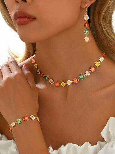 4pcs/Set Colorful Dopamine Daisy Necklace, Pastoral Style Flower Collarbone Chain For Women (Daisy Colors Arranged Randomly)