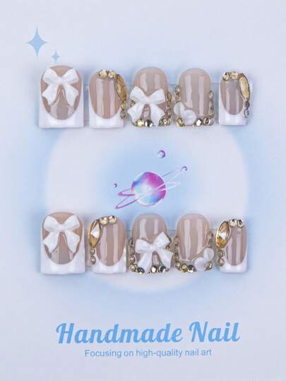 10 móng giả hình vuông thủ công, phong cách Y2K cá tính, màu nude và trắng với kiểu móng Pháp, chấm bi, trang trí nơ, móng giả bóng, phù hợp cho tiệc tùng, đám cưới, sử dụng hàng ngày, bao gồm bộ dụng cụ, món quà tuyệt vời cho phụ nữ và bé gái.