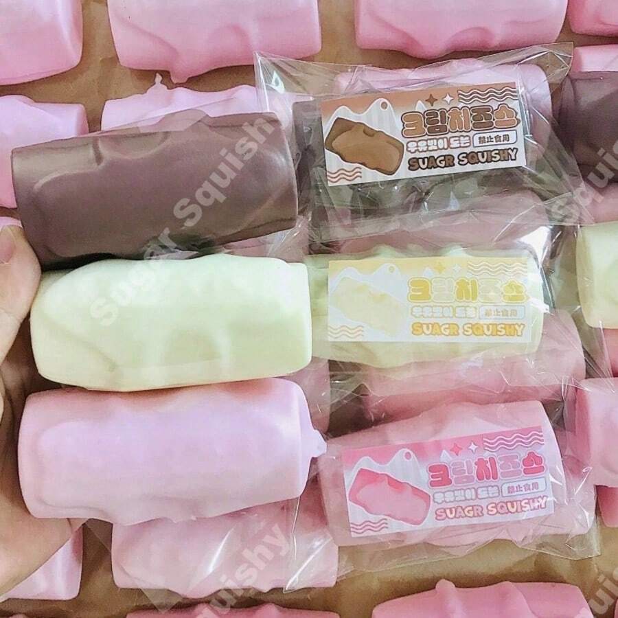 1个三色奶油挤压玩具，慢回弹挤压减压玩具