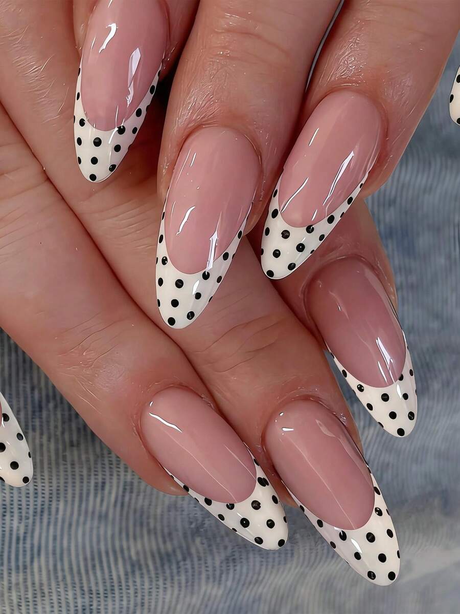 24片中号杏仁形美甲贴纸，打造全新美甲造型！优雅复古云白色宽边法式时尚波点设计，经典黑白撞色波点图案，全覆盖式假指甲，适合女性和女孩。包含1张贴纸和1张迷你凝胶贴纸。随机发货。 - 白色 - 查看 1