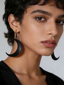 1 Pair Retro Gothic Crescent Moon Alloy Earrings, Suitable For Women's Daily Wear, Parties And Festivals - Moon - View 4