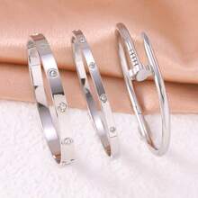 3件套不锈钢银色四叶草尖头手链，优雅奢华的Cubnia珠宝套装，适合女性、女孩、朋友和家人作为婚礼、生日、情人节、母亲节礼物。 - 銀色 - 查看 1