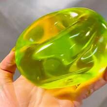 可塑形挤压减压绿茶苹果香型慢回弹麦芽挤压玩具，发泄玩具，柔软毛绒玩具，返校用品，办公室、教室和家庭使用，冬季用品，感恩节，圣诞节，沙特国庆日，生日，节日，新年，情人节，送给男朋友/女朋友的礼物，成人适用 - 彩色 - 查看 3