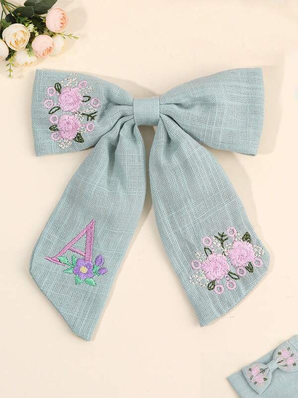 1pc Embroidered Flower 26 Letter Bow Trailing Hair Clip For Girls, With A Variety Of Letter Options, Plain Fabric Countryside Style Children's Hairpins, Elegant Floral Embroidery Kid's Hair Accessory