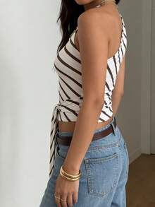 Casual休閒度假美式風棕白條紋斜肩繫帶短上衣女 秋季新款無袖扭結露腰小衫 辣妹性感顯瘦百搭背心 - 彩色 - 查看 5