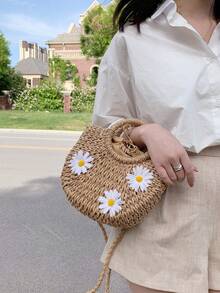 Daisy Straw Woven Bag | Romantic Essential For Summer Vacation And Daily Outings. Semi-Circular Body With 3D Daisy Decor! Dual Handle Design Includes A Short Hand Strap For Short Trips And A Detachable Long Shoulder Strap, Crossbody Or Shoulder Carry, Easily Matches Commuting, Shopping Or Beach Vacation Scenes. - Multicolor - View 7
