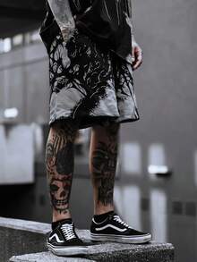 FRACTYR 男士夏季休闲街头时尚扎染荆棘死亡金属标志印花透气双面宽松短裤 - 黑色 - 查看 5