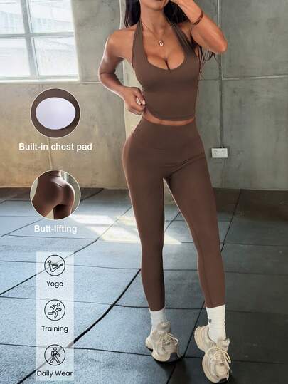 Bộ đồ thể thao nữ mùa hè Aoqta Sports màu trơn, gồm áo quây không tay, hở lưng có đệm mút và quần legging cạp cao ôm sát giúp thon gọn vóc dáng, thích hợp cho yoga, chạy bộ, tập luyện và mặc hàng ngày.