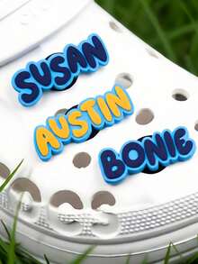 Dijes personalizados con nombre, dijes de zapatos personalizados, letras de dibujos animados lindos, regalo de regreso a la escuela - Multicolor - Ver 3