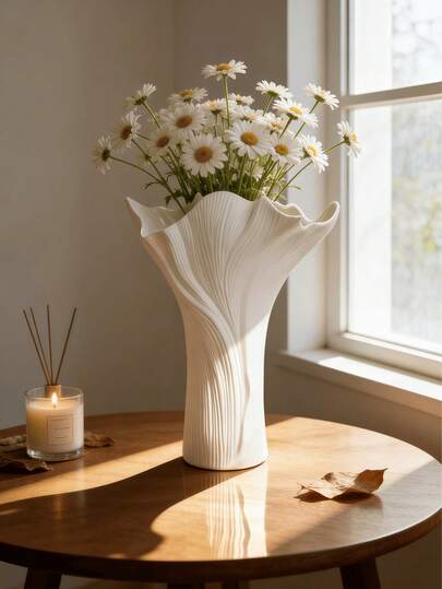 优雅白色波浪纹花边花瓶，现代简约北欧风格装饰花瓶，适用于鲜花和干花，时尚艺术家居装饰，适用于客厅、阳台、桌面、餐桌摆设，现代花瓶，家居装饰，房间装饰，桌面装饰，家居摆设，餐桌摆设