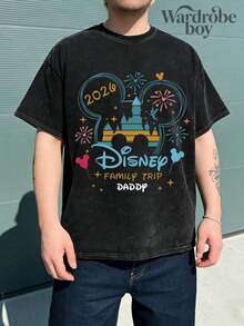 Disney 1PC Authorized Cartoon Short Sleeved T-Shirt, Cartoon Castle Pattern Washed Cotton Couple Printed T-Shirt, Very Suitable For Family Travel And Vacation. This Is A New 2026 Short Sleeved T-Shirt, An Ideal Choice For Mother's Day, Suitable For Both Men And Women. Made Of High-Quality Pure Cotton, Comfortable And Breathable. Exquisite Design Is The Preferred Gift - Người đàn ông - Xem 2