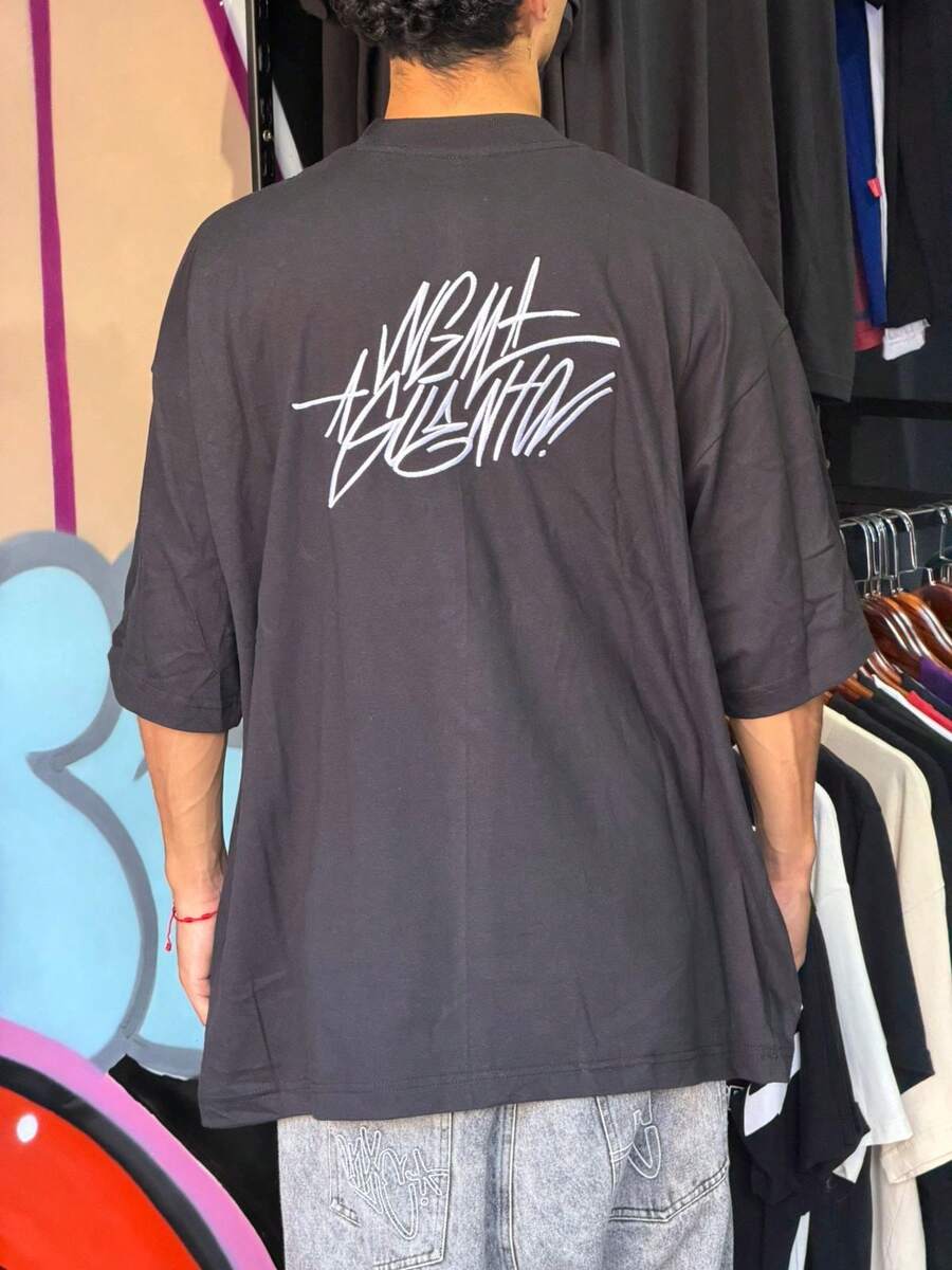 Chronic Oversized T-Shirt With Graffiti Print, Premium Promotion, New Release, Street Style, Skate - màu đen - Xem 1