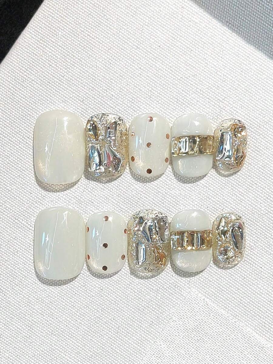 10PCS [ Tender Tofu ] Handmade Pressed White Polka Dot Diamond High Texture Explosive Pure Handmade Wearable Nail Suitable For Girls And Ladies To Wear At Ball Parties. The Pressed Square Nail Comes With Jelly Glue And Rubbing Strips As A Gift