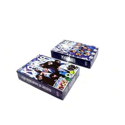 Bộ 55 thẻ ảnh SKZ album thứ 4 KARMA, bao gồm thẻ LOMO với hình chân dung các thành viên nhóm, tư thế năng động và hình minh họa dễ thương | Thẻ sưu tầm để làm album ảnh, trang trí tường | Hàng hóa chính thức của album, hoàn hảo cho người hâm mộ | Chứa 55 thẻ được thiết kế độc đáo với ảnh nhóm.
