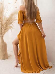 Vestido de Maternidad Estilo Bohemio con Hombros Descubiertos, Puños de Manga con Volantes y Dobladillo con Abertura, Perfecto para Fotos - Amarillo Mostaza - Ver 3
