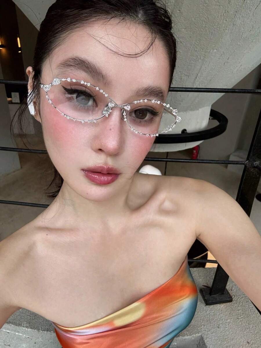 1pc Rhinestone Oval Fashion Eyeglasses Frame, Niche High-End Plain Glass Metal Minimalist Suitable For Photo Decoration - Multicolor - View 1