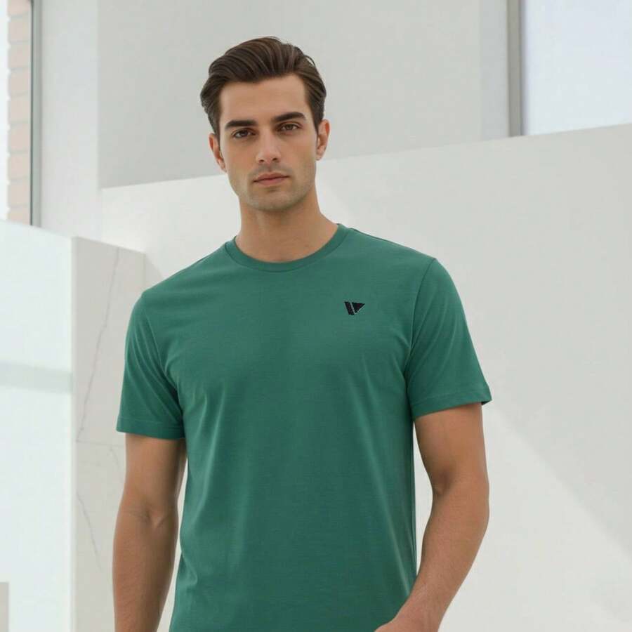 Voker Men's 100% Cotton Slim Fit Plain Basic Casual Everyday T-Shirt. Men's T-Shirt That Doesn't Shrink Or Fade. - 翡翠綠 - 查看 1