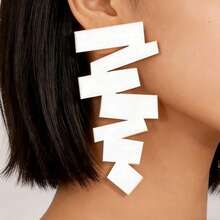 1对新款创意百搭不规则耳环 - 白色 - 查看 1