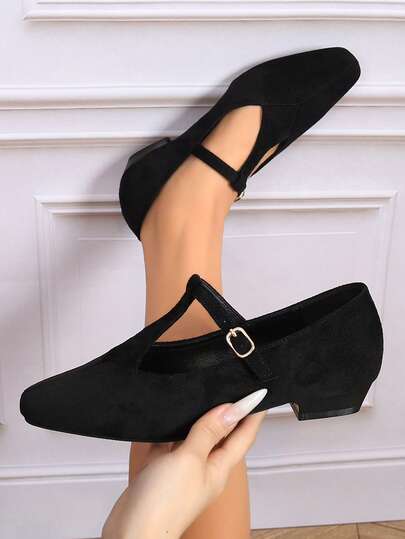 New Women's Brown Flat Shoes For Spring/Summer, Fashionable T-Strap Pointed Toe Low Heel Shoes