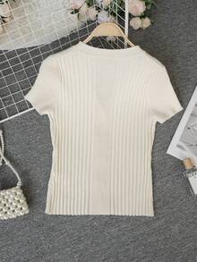 Áo khoác cardigan dệt kim tay ngắn cổ chữ V ngọt ngào nữ tính mùa hè dành cho nữ, áo crop top dệt gân có họa tiết, cài cúc đơn, thắt eo, trang phục thường ngày phong cách Y2K, thích hợp cho kỳ nghỉ biển, lễ hội âm nhạc, hoặc làm quà tặng Ngày của Mẹ. - Màu be - Xem 7