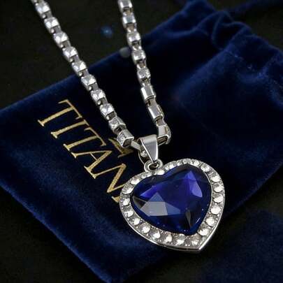 สร้อยคอจี้รูปหัวใจรูปทรงมงกุฎ พลอยเทียม วินเทจหรูหรา, ดีไซน์สามเหลี่ยมโรแมนติกสำหรับผู้หญิง