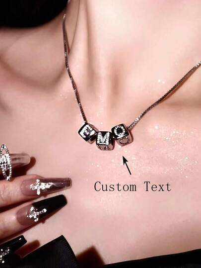 1 Piece Of Customizable First Letter Dice Necklace, Personalized Stainless Steel First Letter MAMA Pendant Necklace In Retro Fashion, Ideal Gift For Couples, Friends, Family, And Mother's Day. Unique Gift For Fashion, Autumn, Minimalism, Leisure, Personalization, Girlfriend, Mom, Family, Friends, Daughter Anniversary, Valentine's Day, Mother's Day, Birthdays, Graduation Ceremonies, Daily Wear, Weddings, And Dances