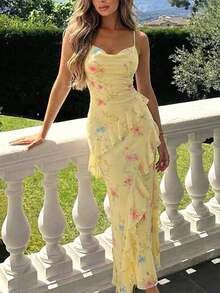 Women's Elegant Yellow Ditsy Floral Spaghetti Strap Ruffle Hem Mid-Length Dress, Fashionable Sexy Summer Dress, Romantic Garden Party Outfit - Yellow - View 2