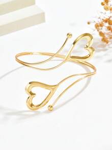 1pc Fashionable Unique Hollow 3D Heart Open Adjustable Metal Cuff Bracelet Suitable For Music Festivals, Dance Parties And Events (Heart Direction Random) - Gold - View 4