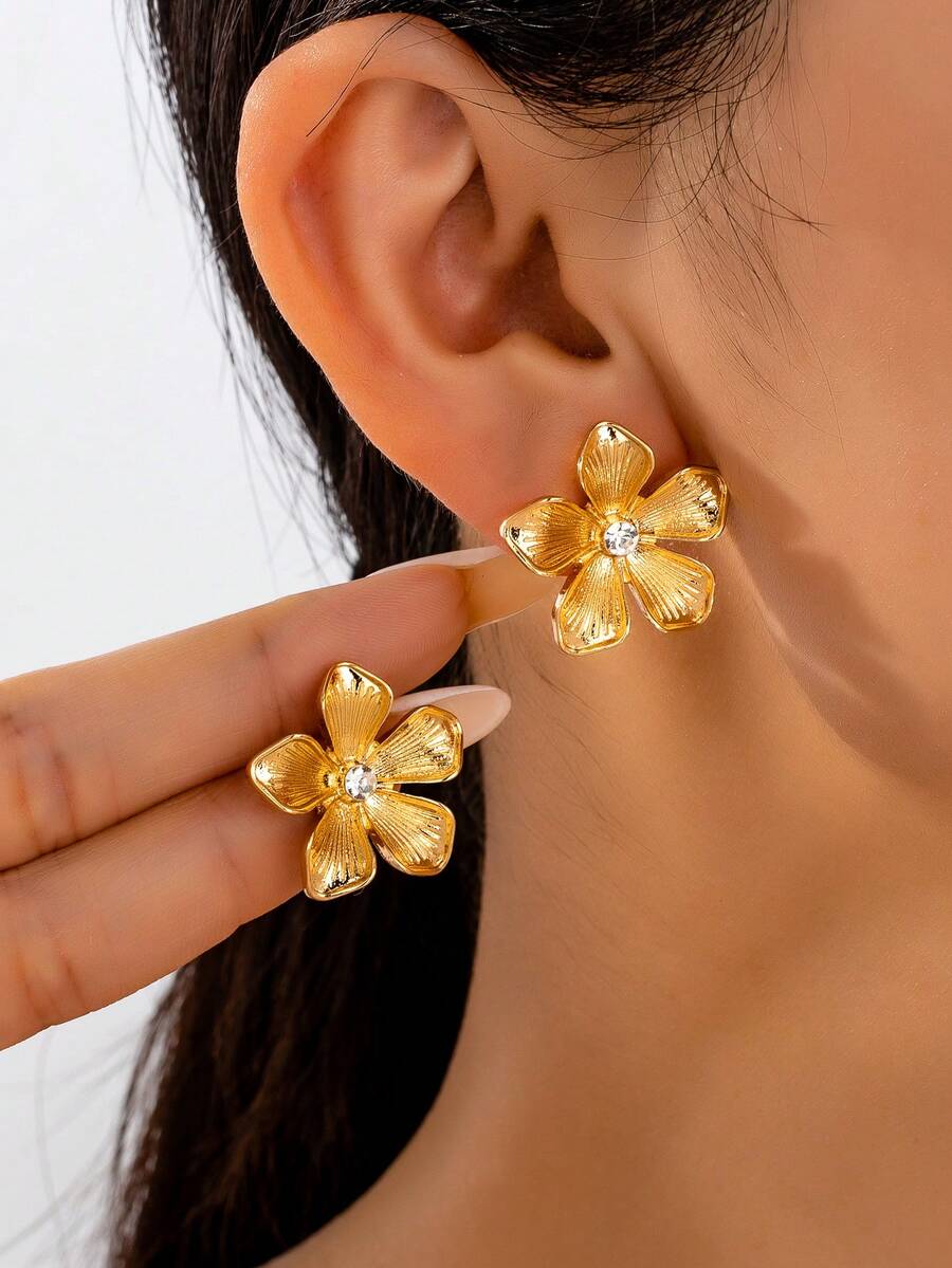 1 Pair Fashionable Minimalist Elegant Versatile Exquisite Asymmetrical Floral Stud Earrings, Suitable For Daily Wear And Holiday Gifts - Yellow Gold - View 1