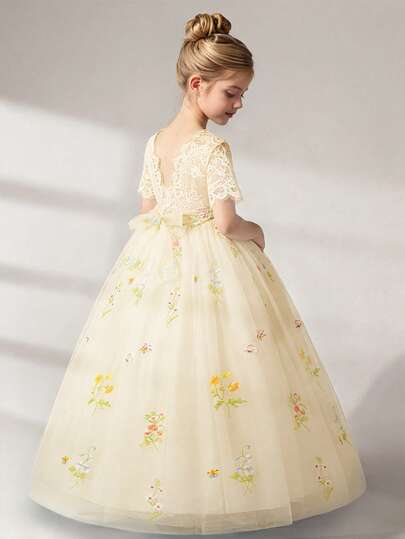 Đầm dạ hội ngắn tay ren thêu lưới thanh lịch dành cho bé gái tuổi teen, thích hợp làm phù dâu, dự đám cưới, tiệc sinh nhật, dạ hội, du lịch và nghỉ mát. Họa tiết vải ngẫu nhiên, không bao gồm băng đô.