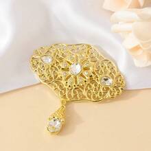 Classic Style Women's Hollow Carved Metal Plated Gold Brooch Pin, Scarf Clip, Suitable For All Seasons - Gold - View 2
