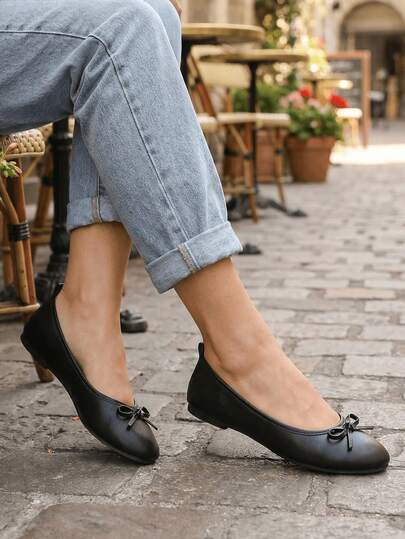 OFFWIND Bailarinas elegantes para mujer, nueva llegada de primavera/verano, versátil de corte bajo, cómodas, suaves y ligeras, con decoración de lazo, zapatos planos de moda tipo slip-on para el trabajo