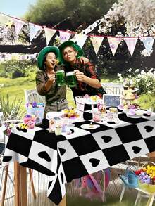 1 Peça Toalha de Mesa com Estampa de Coração, À Prova d'Água e à Prova de Óleo, Fácil de Limpar, Toalha de Mesa com Estampa Xadrez Preto e Branco, Adequada para Piquenique, Camping, Casamento, Festa de Aniversário, Casa, Cozinha, Jantar, Uso Interno/Externo - A - Visão 4