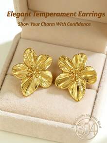 A Pair Of Exquisite Female Flower Shaped Pendant Earrings, Thick Golden Female Earrings, 14K Gold Plated Stainless Steel Earrings - Free Of Nickel, Lightweight, And Low Allergenicity. The Elegant Earrings With A Lady Like Style, The Irregularly Designed Floral Earrings, Fashionable Jewelry For Summer, Beach Vacation Large Flower Earrings, Are The Best GiftsFor Ladies/Girls. - Gold - View 2
