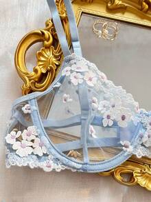 Conjunto de lencería azul claro con bordado floral sexy, sujetador con aros y pantie transparente con bordado romántico, conjunto de lencería de estilo pastoril - Celeste - Ver 7