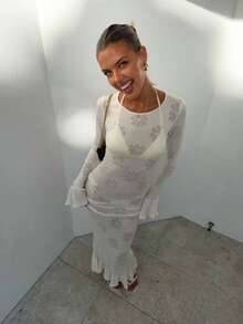 女士新款白色印花罩衫连衣裙，轻盈针织面料，喇叭长袖，荷叶边袖口和下摆，性感系带露背，波西米亚风，适合海滩度假、郊游、沙滩派对、泳池派对、约会、乡村音乐节等场合。 - 白色 - 查看 2