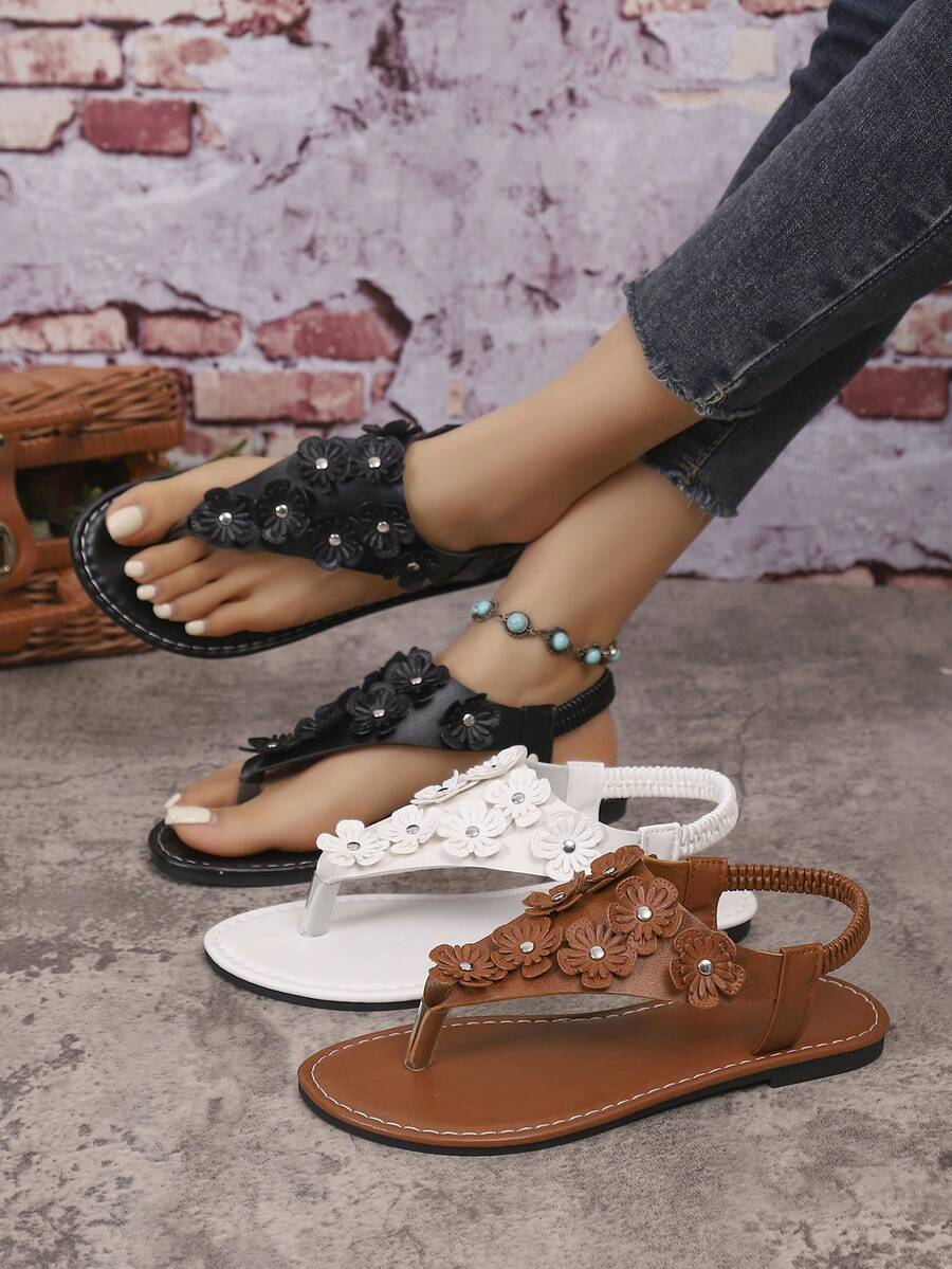 Sandal đế bằng hoa 3D cho nữ, kiểu hở mũi, có kẹp, giày casual đa năng cho mùa hè. - màu đen - Xem 1