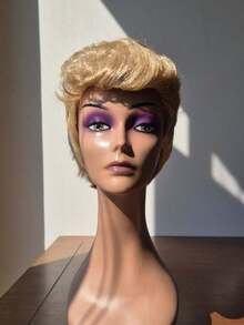 Peluca Corta Rubia Hombre Mujur 70S 80s Cosplay/chistosas//peinados/halloween/pelo corto/natural pelucas 26in Ideal para fiestas - Dorado - Ver 1