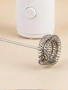 1个手持式电动打蛋器，多功能奶泡器，使用2节AA电池供电，可拆卸304不锈钢搅拌头，多用途饮品搅拌器，适用于鸡蛋、牛奶、咖啡、抹茶和卡布奇诺，黑白两色可选。 - 彩色 - 查看 6