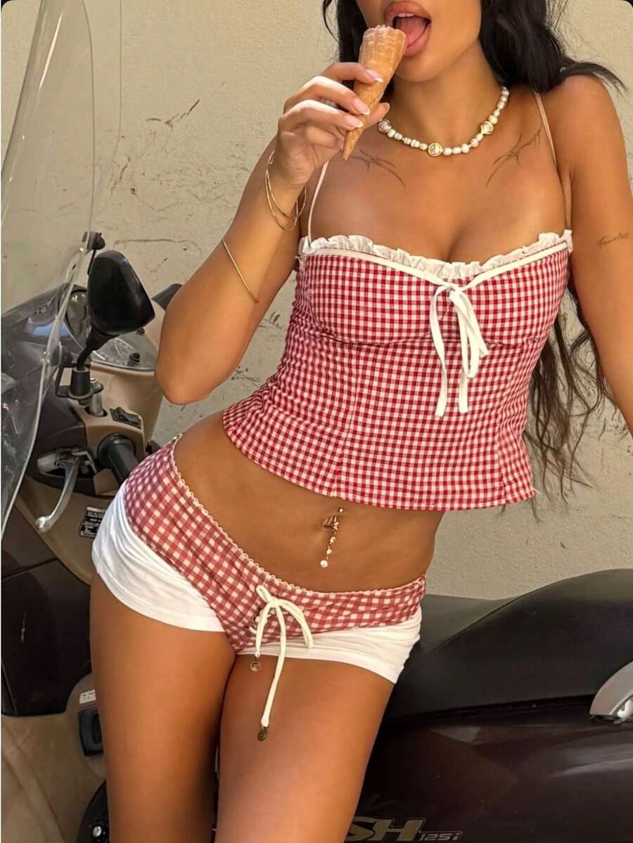 Women's Red Plaid Ruffle Trim Spaghetti Strap Cropped Camisole, Sweet Non-Stretch Flared Hem Vest Casual Summer - Red - View 1